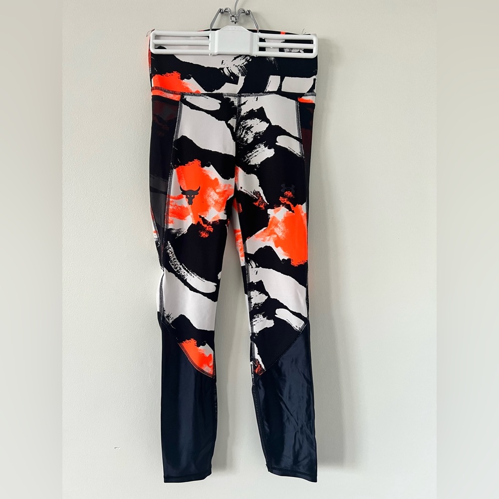 Under Armour Black and Orange Compression Capri